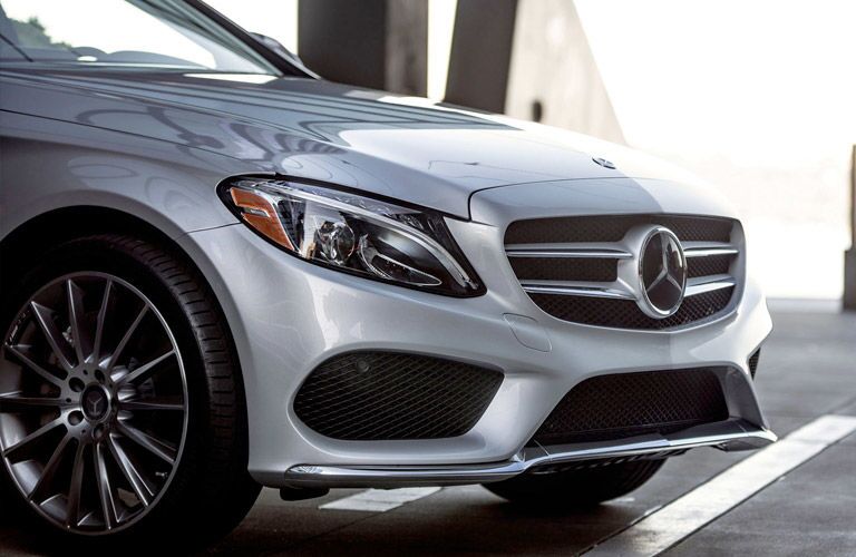 2017 Mercedes-Benz C 300 front grille