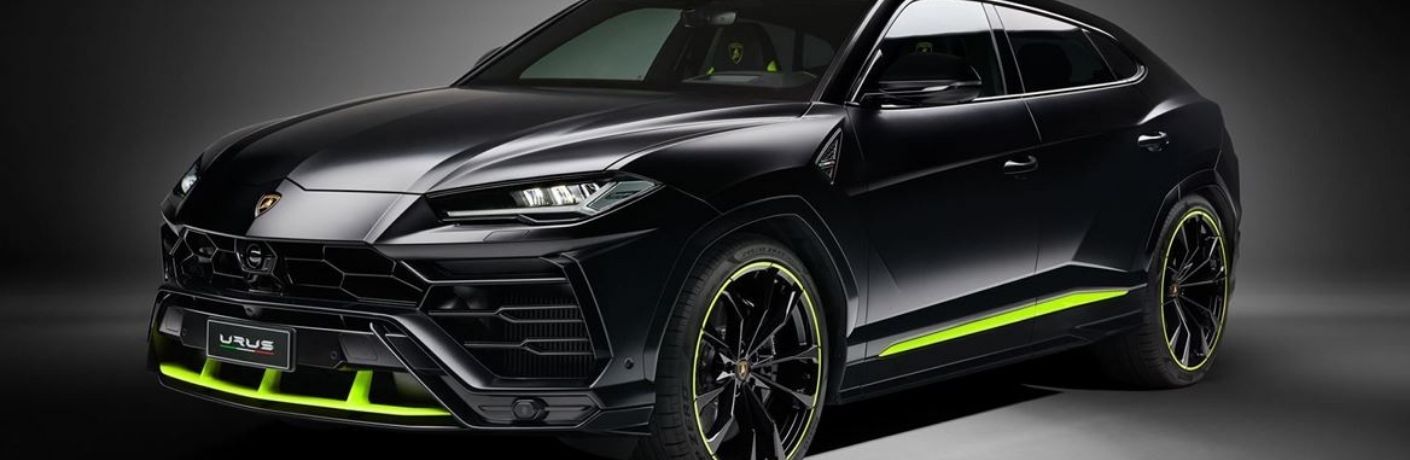front quarter view of the Lamborghini Urus