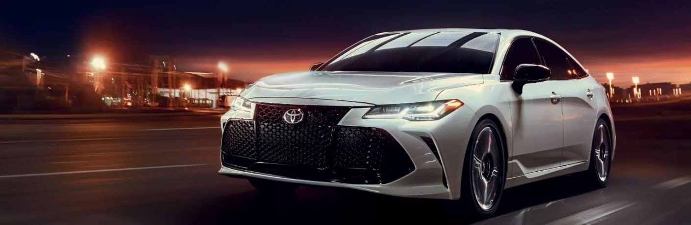 front quarter view of the 2022 Toyota Avalon