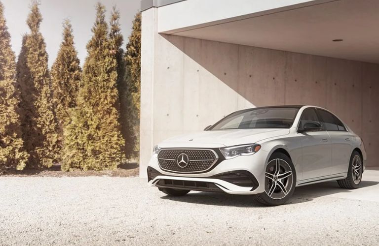 2023 BMW M5 frontview