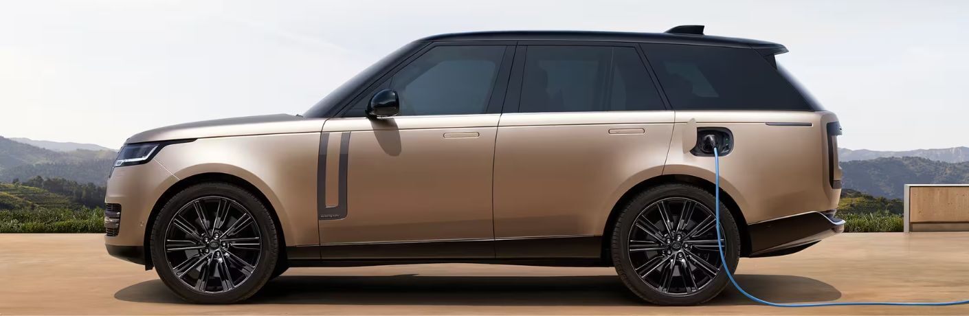 2023 Land Rover Range Rover Autobiography exteriro side view