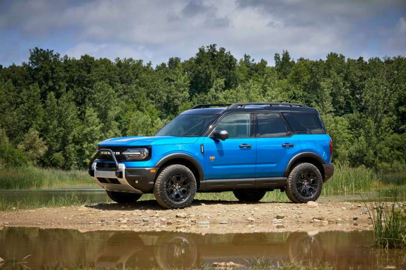 A side view of the 2025 Ford Bronco Sport.