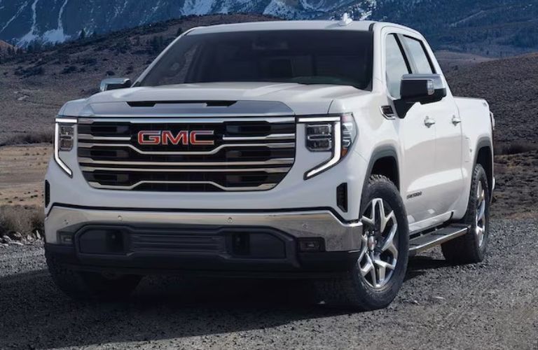 2025 GMC Sierra 1500 front view in white