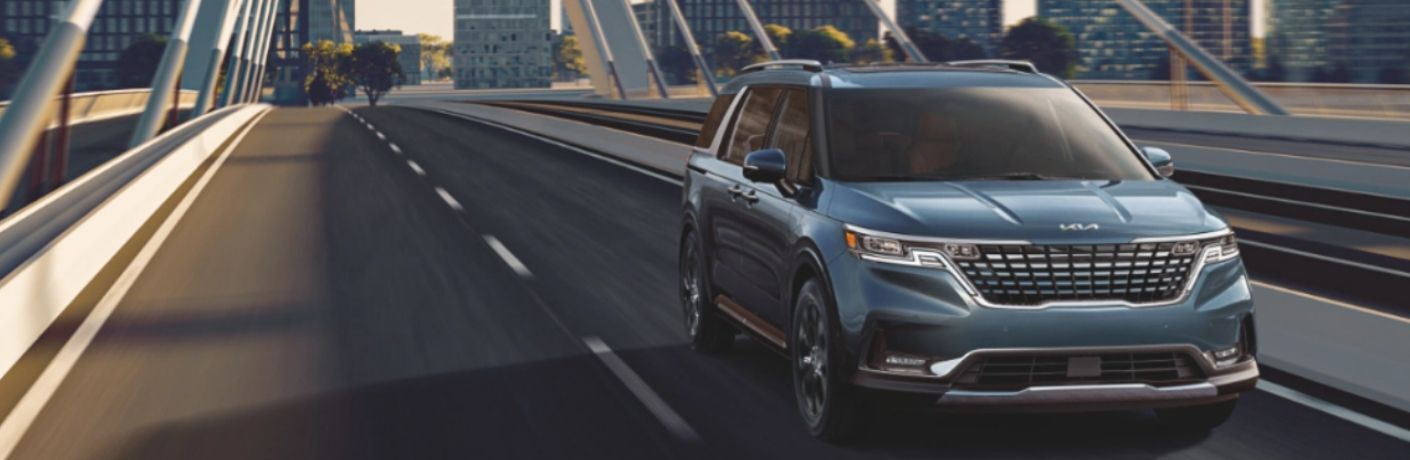front view of the 2022 Kia Carnival