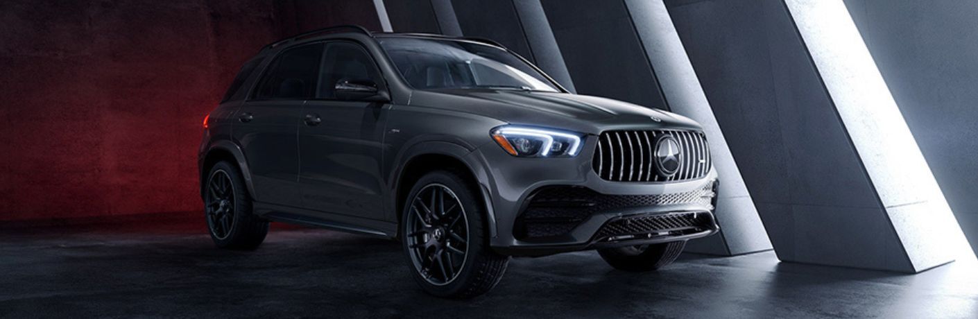 Front three-quarter view of the 2023 Mercedes-AMG GLE 63 S parked