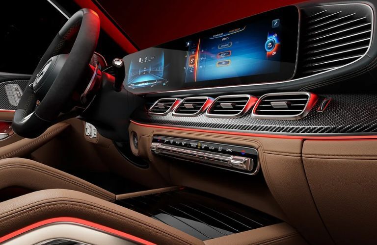Front console of the 2024 Mercedes-Benz AMG® GLS 63 in Bahia Brown Nappa leather