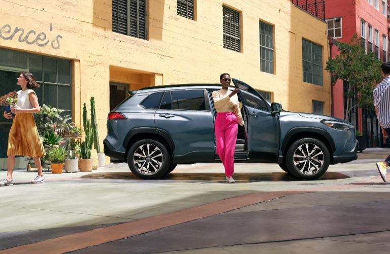 2022 Mercedes-Benz C-Class with two people