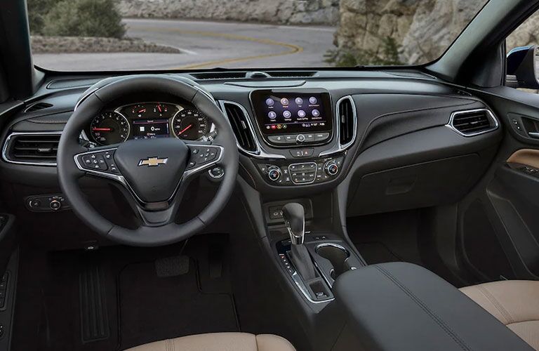 2022 Chevrolet Equinox front interior