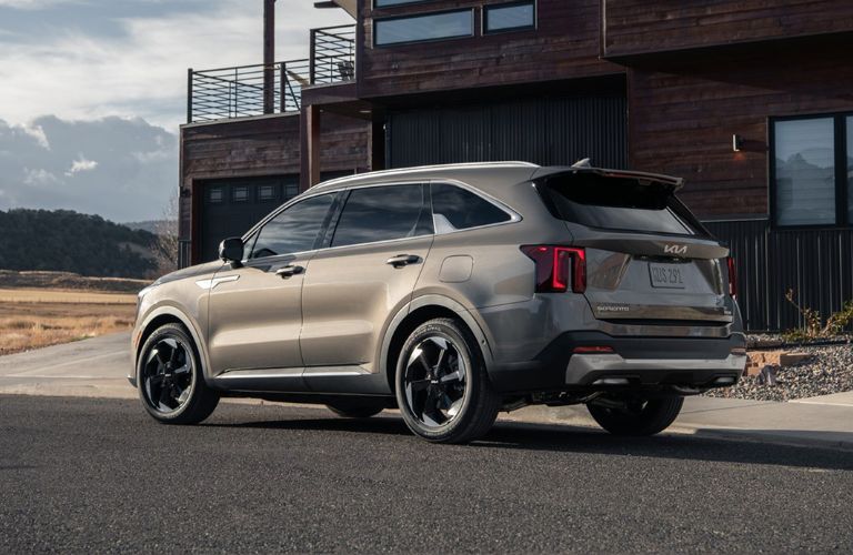 2025 Kia Sorento Plug-in-Hybrid exterior rear view