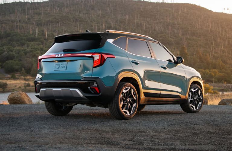 2025 Kia Seltos exterior rear view