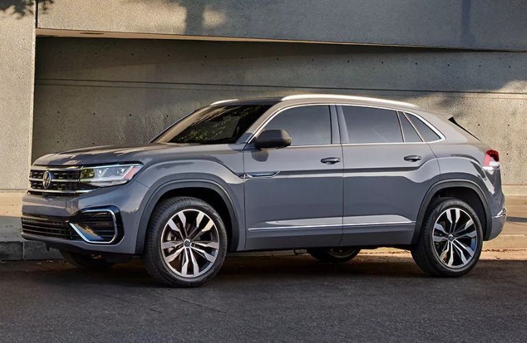 2023 Volkswagen Atlas Cross Sport side view