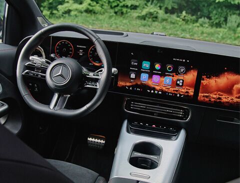 Steering wheel and superscreen for the 2026 GLA SUV