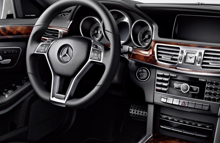 2017 Mercedes-Benz E-Class Wagon console