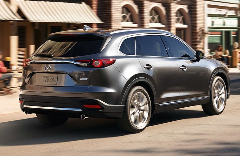 Black mazda CX-9