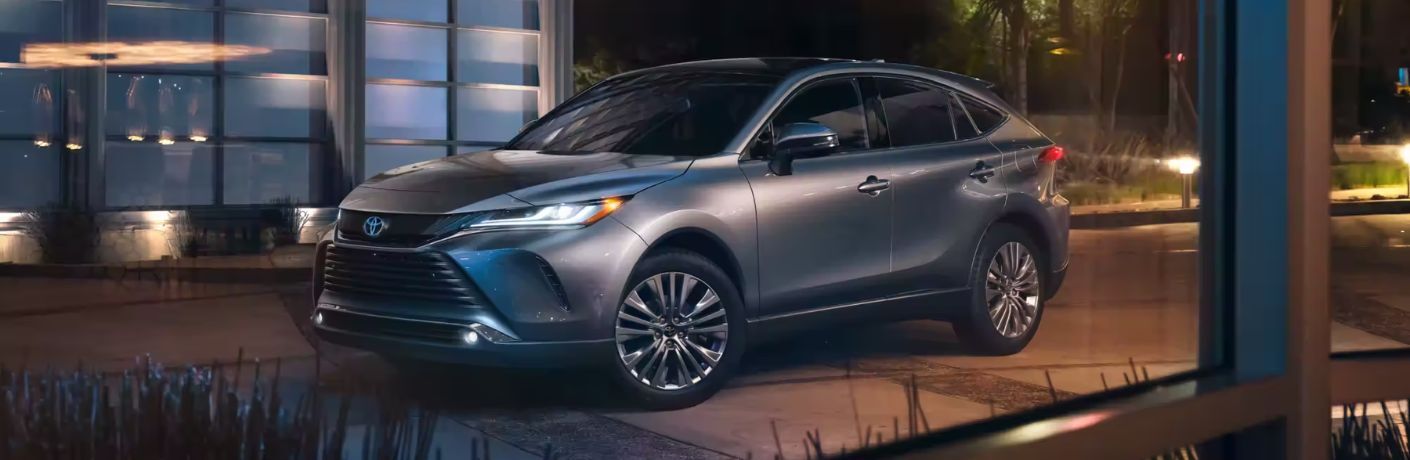 2022 Toyota Venza Side and Front View