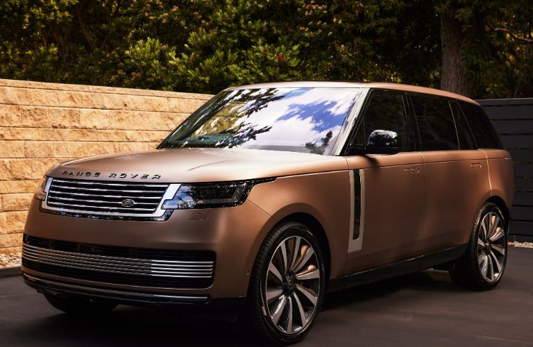 2022 Land Rover exterior right side look