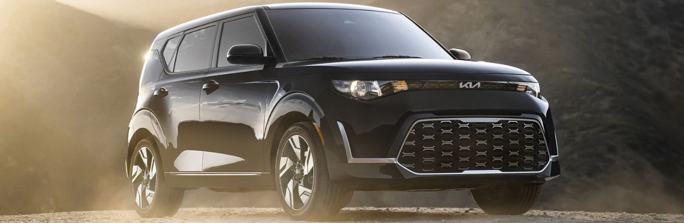 2025 Kia Soul side and front view