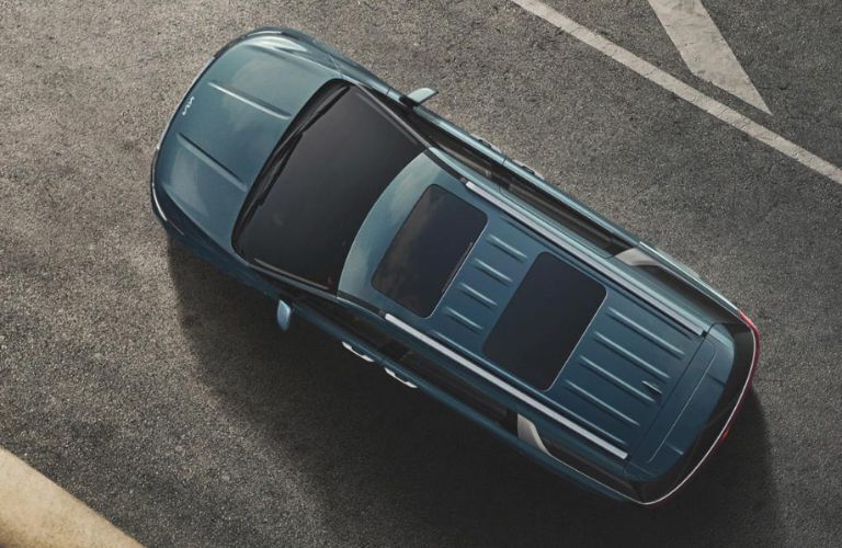 Aerial view of the 2023 Kia Carnival Blue