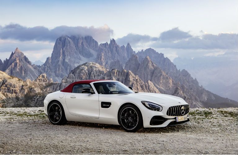 2018 Mercedes-AMG GT Roadster Headlights and Grille