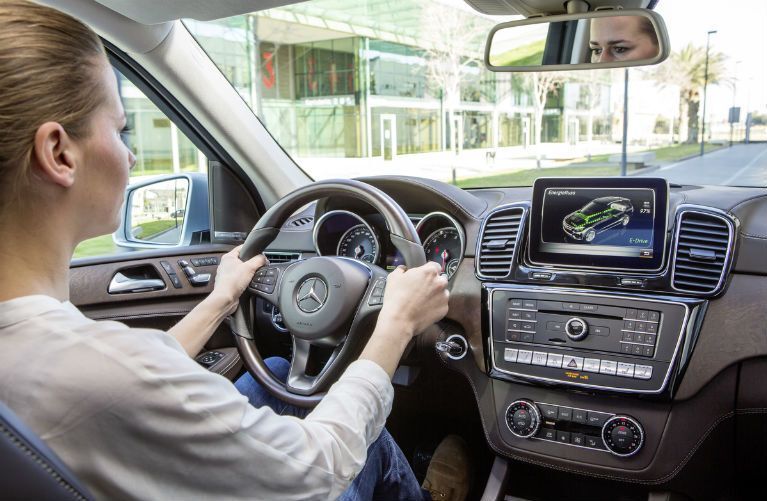 2017 Mercedes-Benz GLE mBrace Infotainment Screen