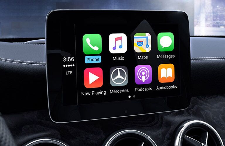 2017 Mercedes-Benz CLA touchscreen