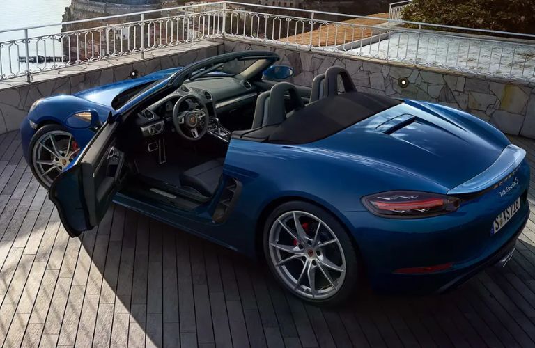 2025 Porsche 718 Boxster rear side look