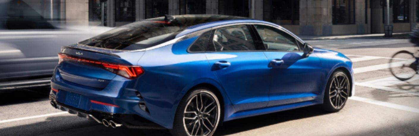 rear quarter view of the 2022 Kia K5