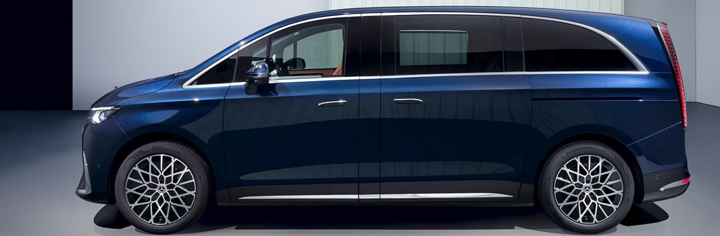 side view of the Mercedes-Benz VLE