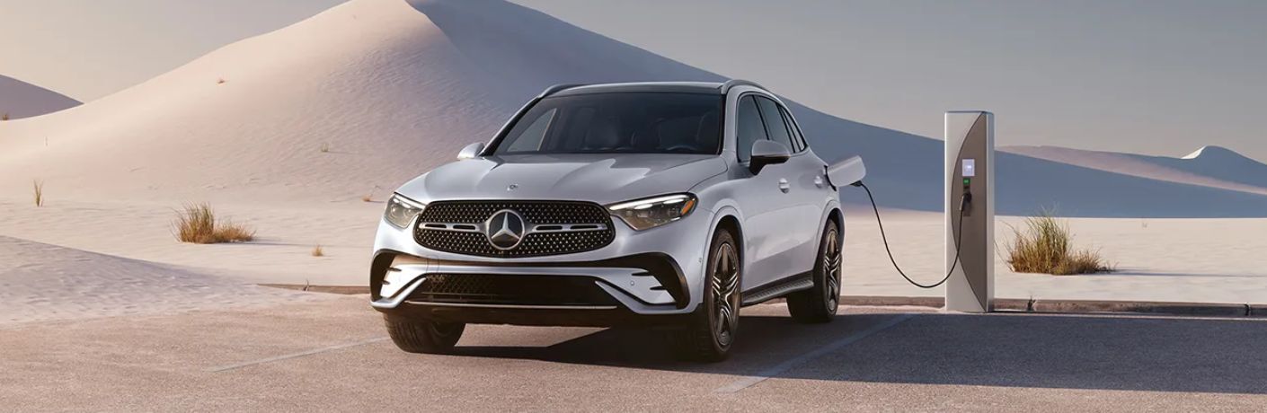 Front view image of the 2025 Mercedes-Benz GLC SUV
