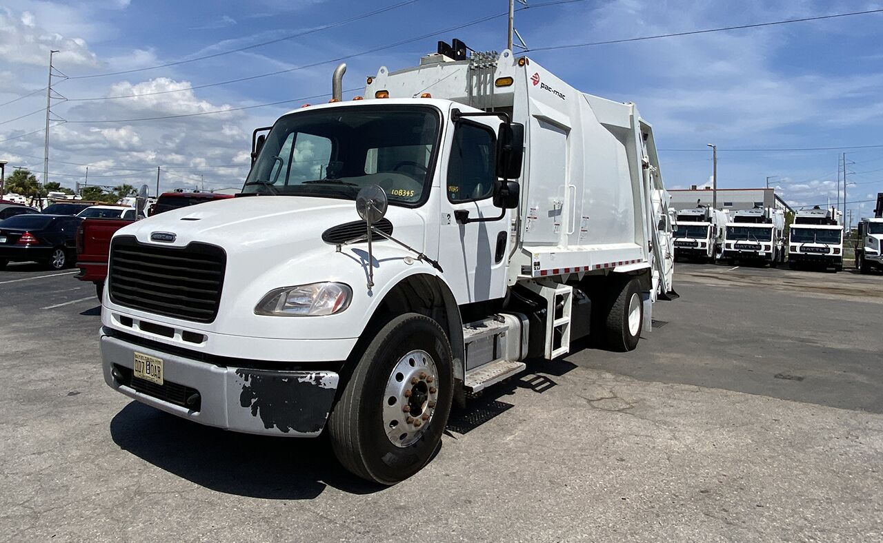 2023 Freightliner Rear Loader Garbage Truck