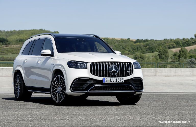 2021 MB AMG GLS exterior front fascia passenger side in empty lot