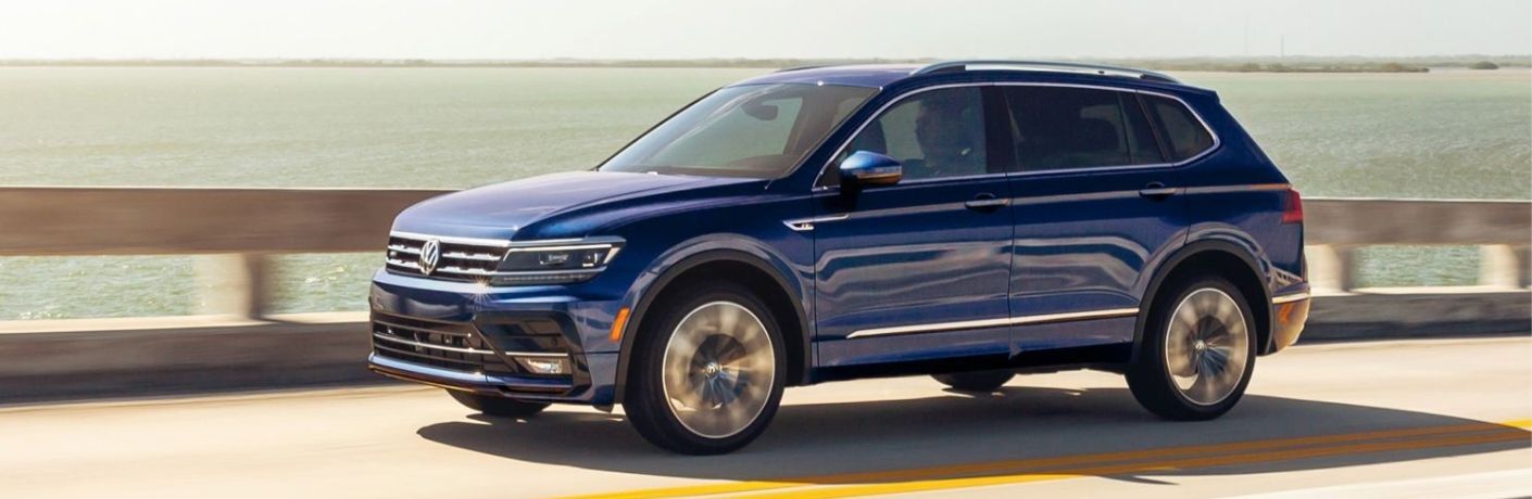 2022 Volkswagen Tiguan side view