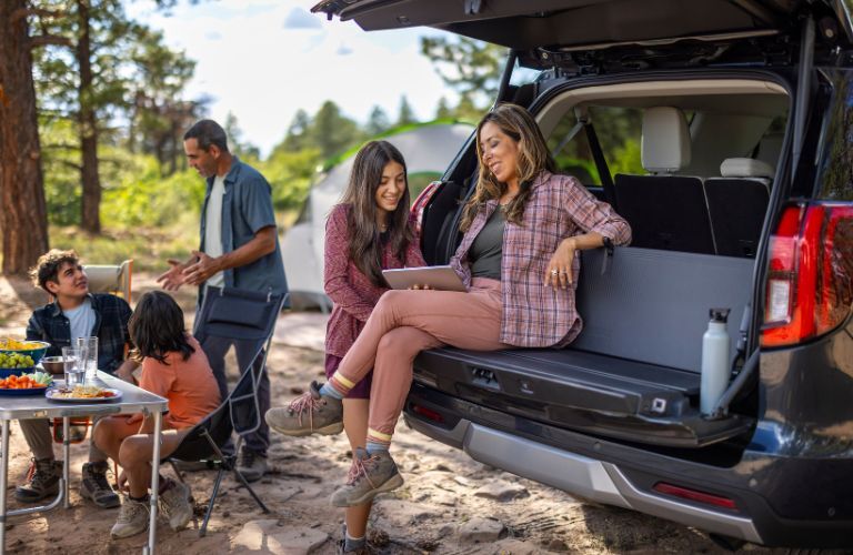 2025 Ford Expedition Cargo Tailgate Manager