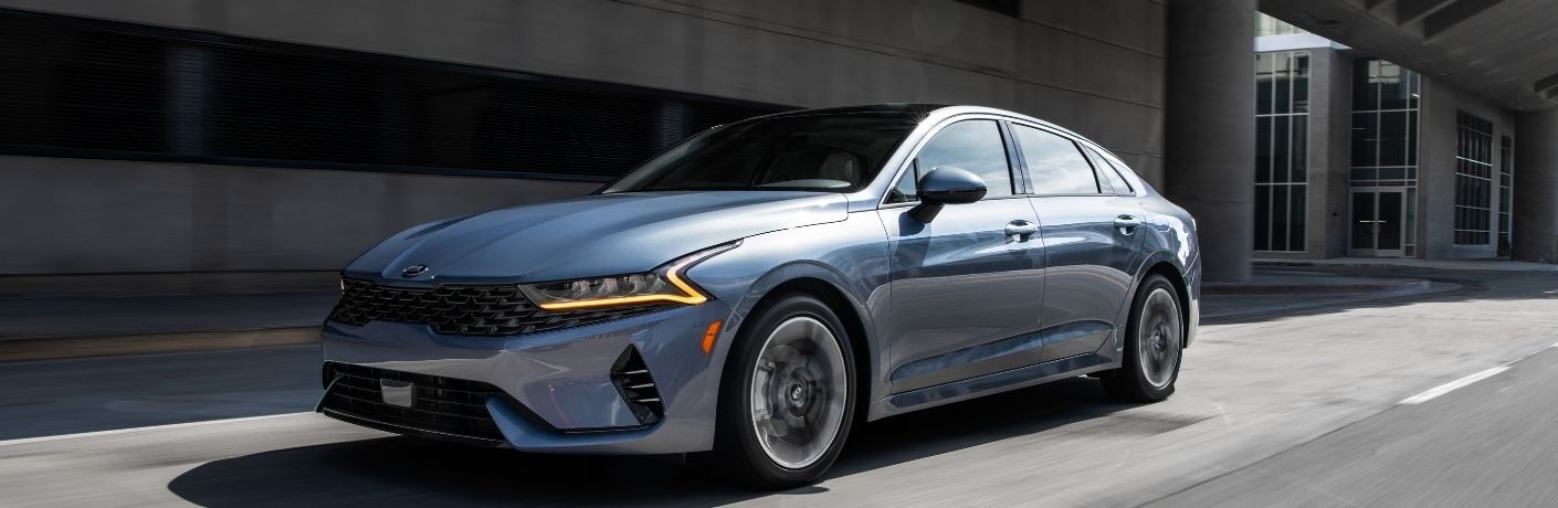 2021 Kia K5 front quarter view