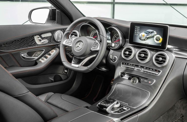 steering wheel and dashboard view of 2016 Mercedes-Benz C-Class