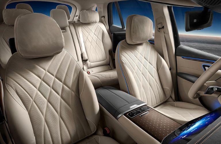 Seating arrangement of the 2023 Mercedes-Benz EQS SUV