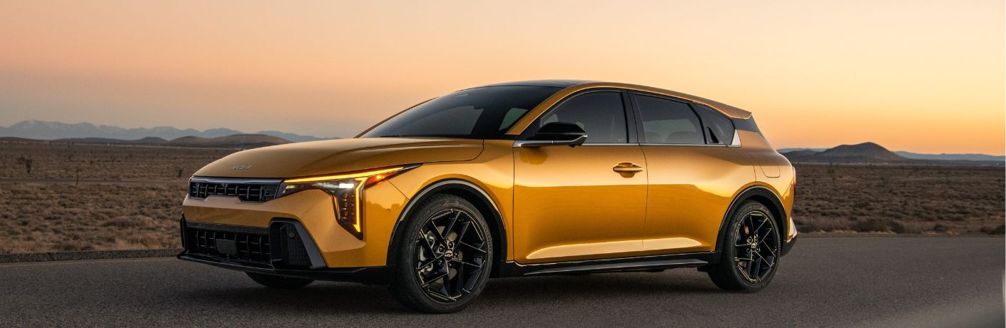 2026 Kia K4 Hatchback exterior side view