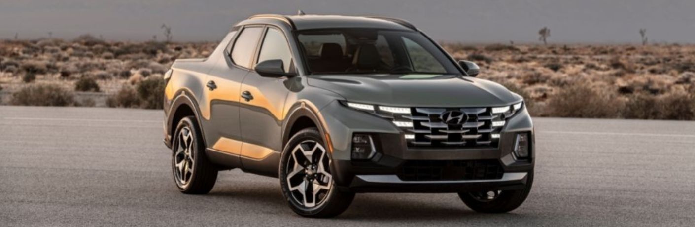 2022 Hyundai Santa Cruz side and front view