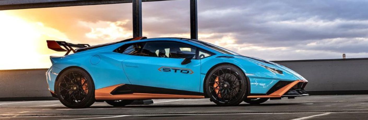 2022 Lmaborghini Huracan STO exterior side view