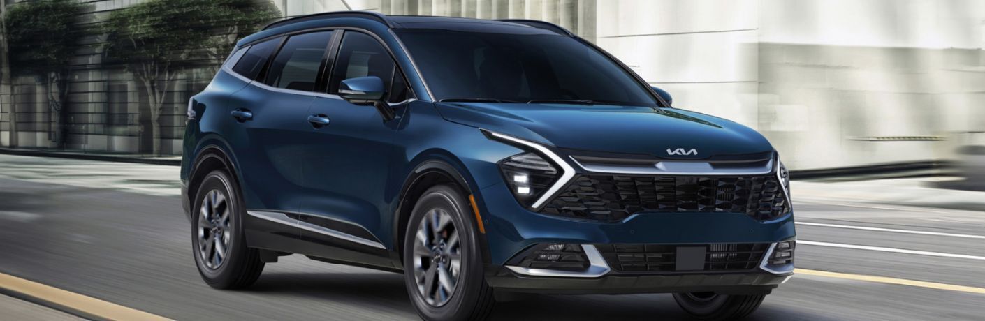 Front-quarter view of the 2024 Kia Sportage Hybrid Blue