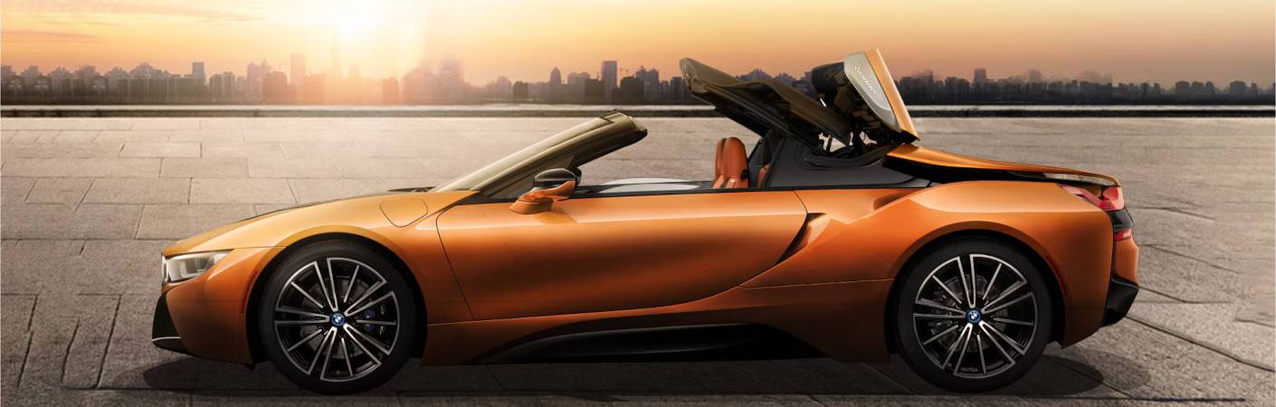 front view of the 2014 BMW i8