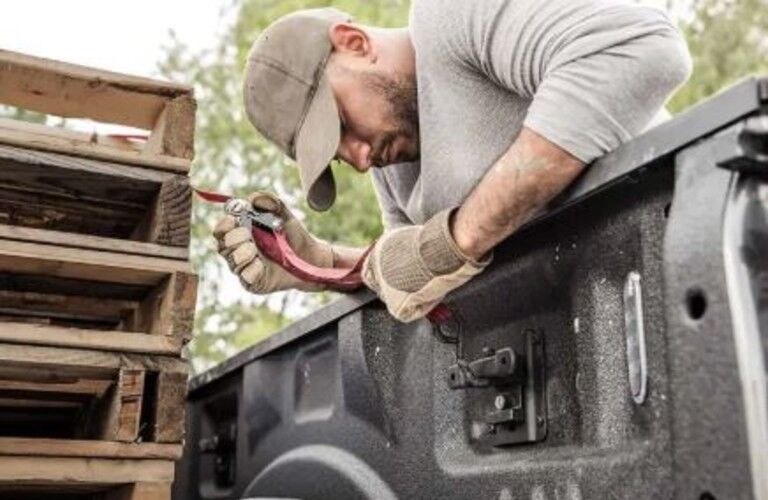 2020 Ford Super Duty F-350 XLT bed
