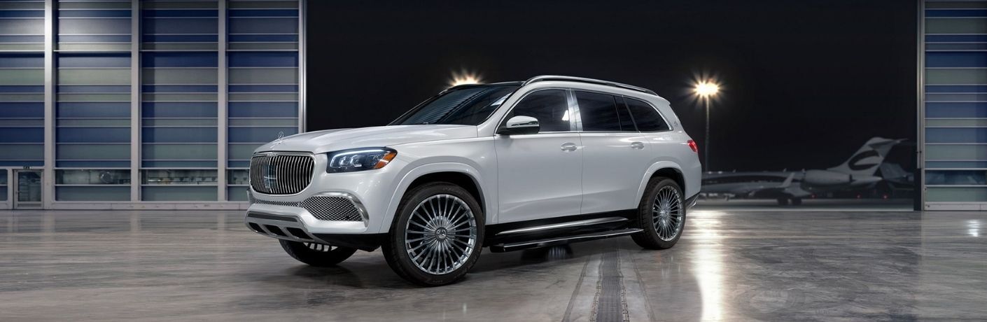 2021 Mercedes-Maybach GLS 600 SUV side view