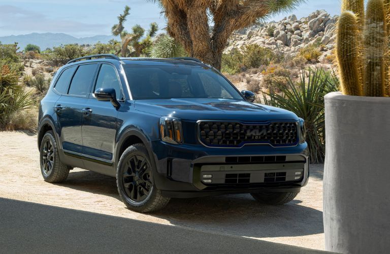 diagonal front view image of the 2025 Kia Telluride