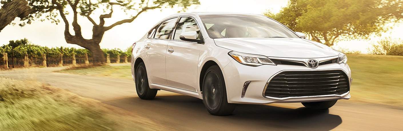 2018 Toyota Avalon White River Junction VT