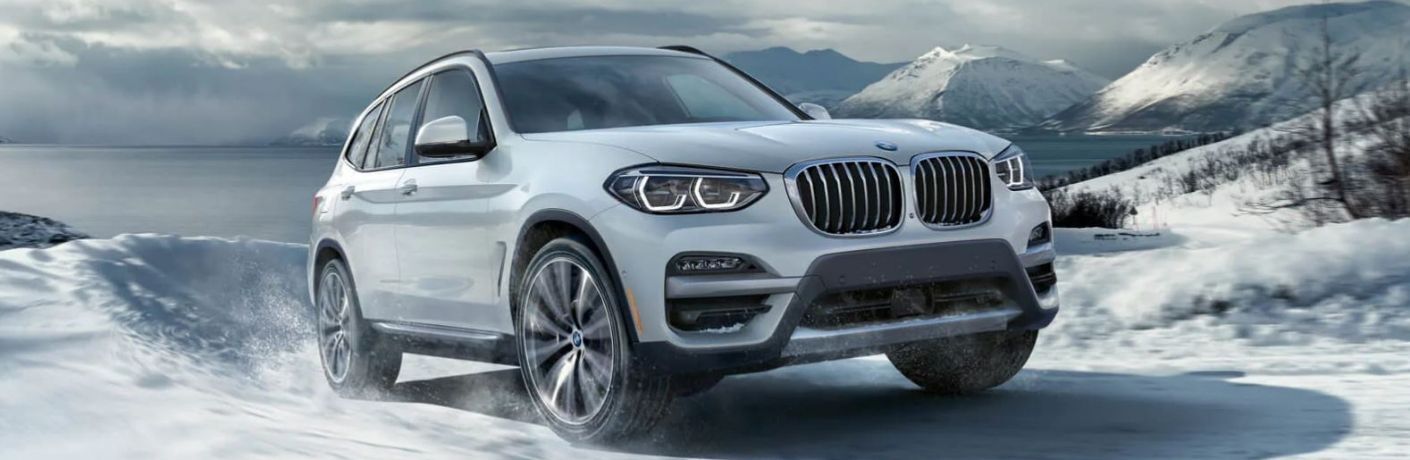 2021 BMW X3 front and side view