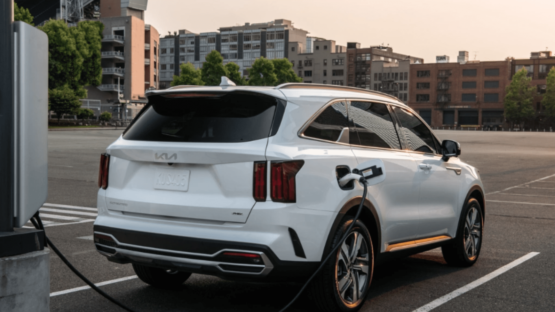 Test Ride the 2024 Kia Sorento Plug-In Hybrid at Value Kia