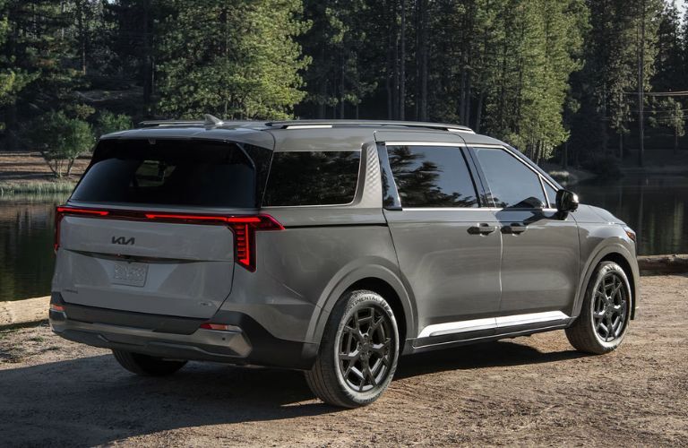 2026 Kia Carnival MPV Hybrid back and side view