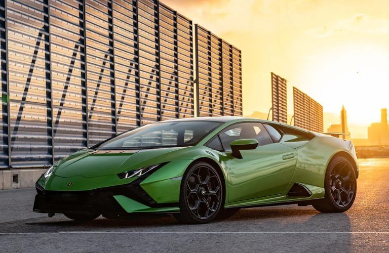 Lamborghini Hueacan exterior front look