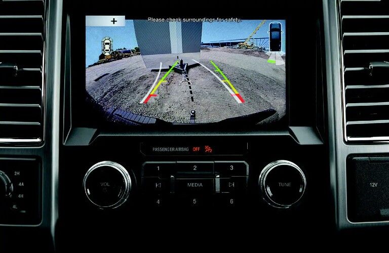 Backup view of centre Rear View Camera screen inside 2020 Ford F-150 Platinum